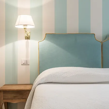 Ca' Dei Nomboli Canal View 아파트 베니스